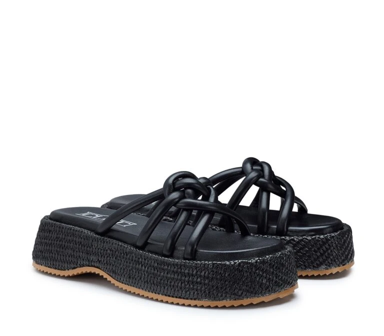 Negozio al dettaglio Cult -Negozio al dettaglio Cult CLW429400 02 768x672 1